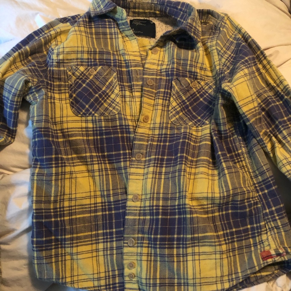Rare American eagle women’s size 8 flannel